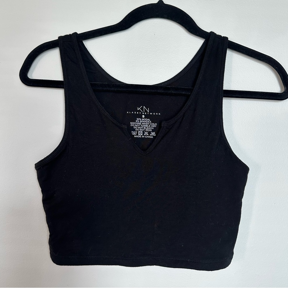 Klassy Network Brami - Black Sleeveless Crop Top